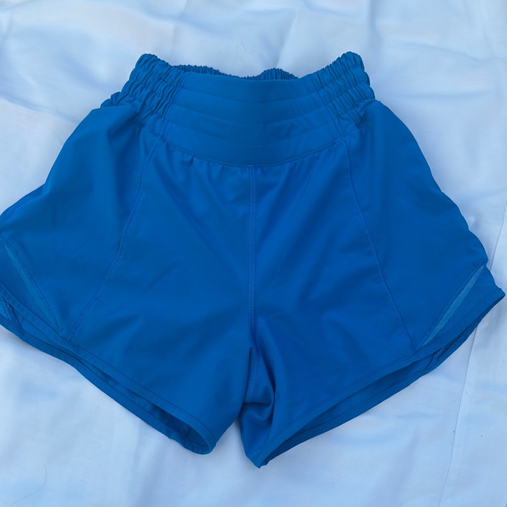 Lululemon Hotty Hot 4”Inseam High Rise Color Poolside Size 0